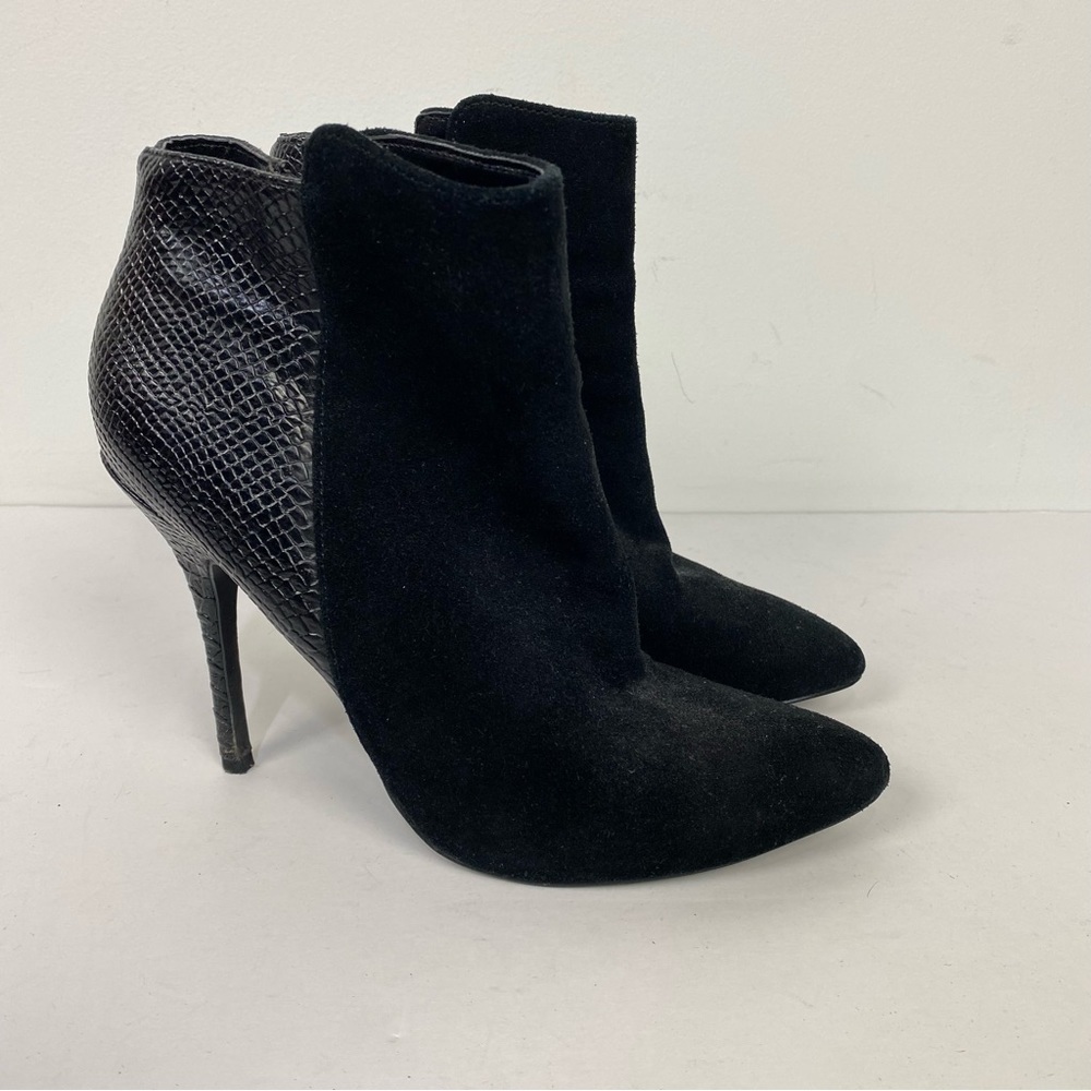 Steve Madden Dace Black Leather Suede Reptile Heels Ankle Boots
